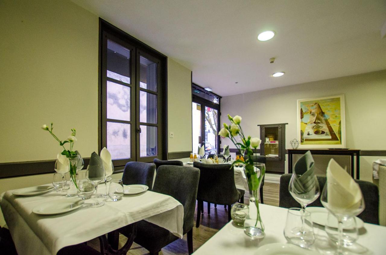 L'Atypic Hotel Restaurant Μπερζεράκ Εξωτερικό φωτογραφία